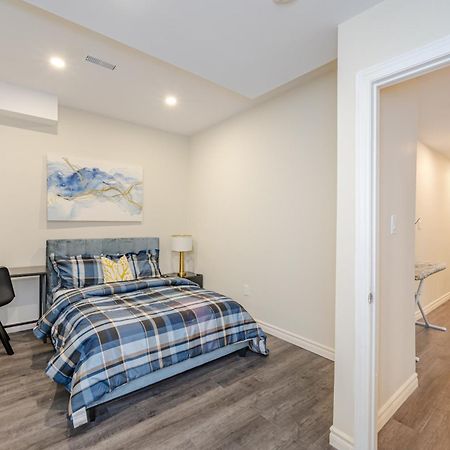 Private Basement Bedrooms In Oakville Exterior foto