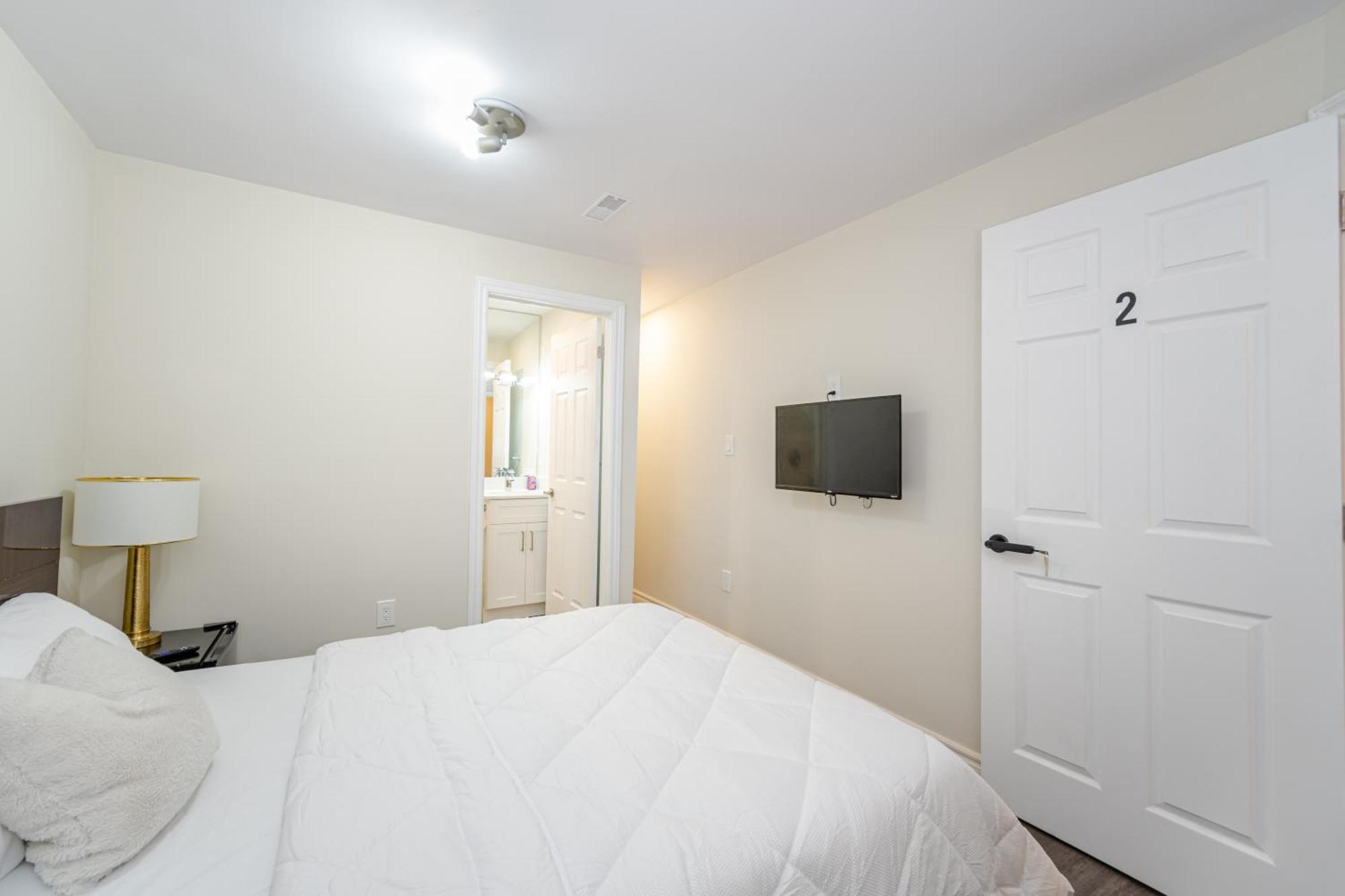 Private Basement Bedrooms In Oakville Exterior foto