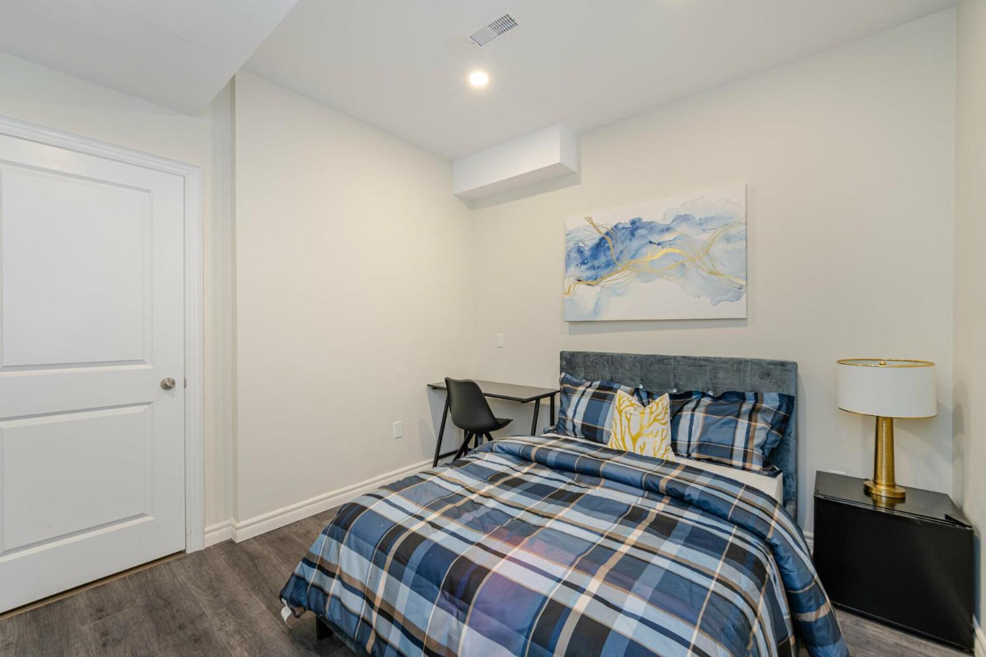 Private Basement Bedrooms In Oakville Exterior foto